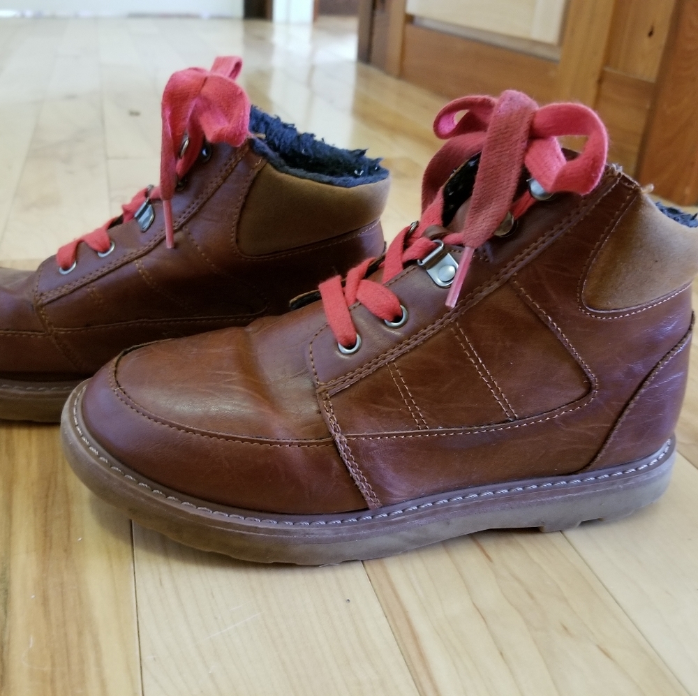 Kids boots